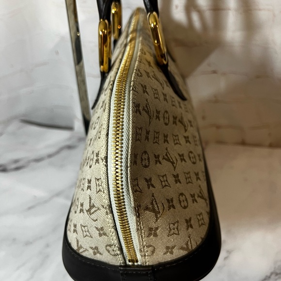 EUC Louis Vuitton Horizontal Mini Lin Alma Handbag (with COA) - Picture 2 of 11